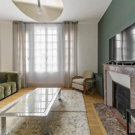 Grande Maison Republique - Maison Design Et Climatisee En Centre *