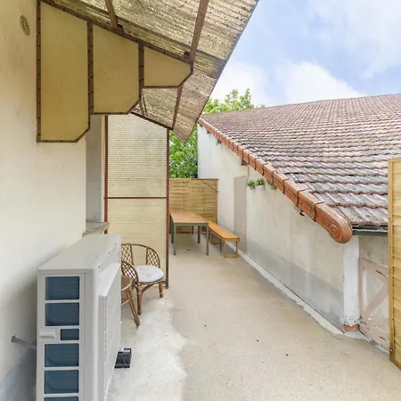 Grande Maison Republique - Maison Design Et Climatisee En Centre * Gannat