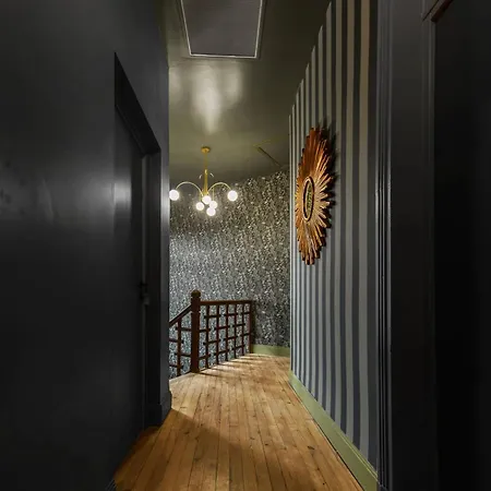 Grande Maison Republique - Maison Design Et Climatisee En Centre Gannat