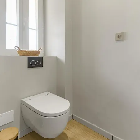 Grande Maison Republique - Maison Design Et Climatisee En Centre Gannat